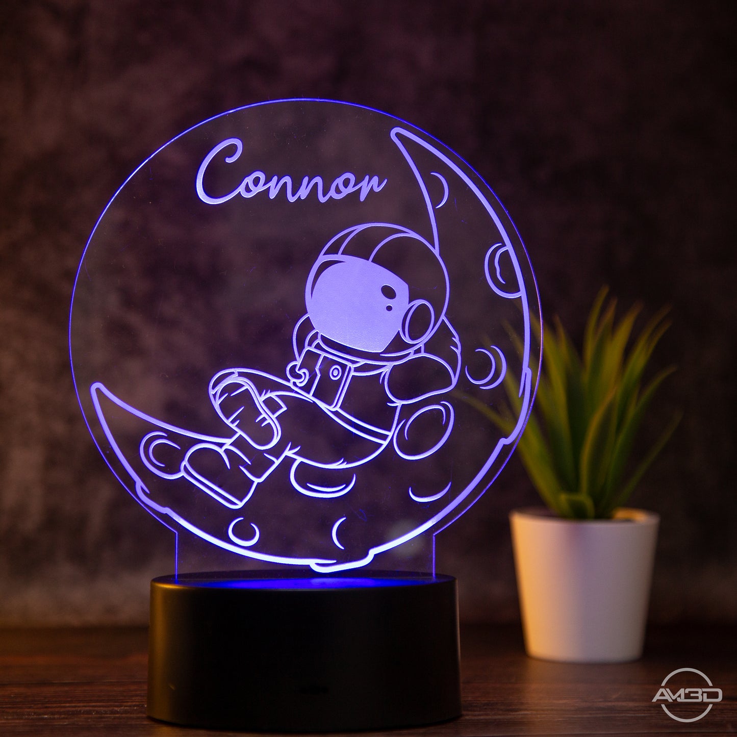 personalisiertes Nachtlicht fürs Kinderzimmer "Astronaut" / Tischlampe LED Acryl