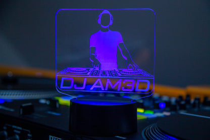 Tischlampe für DJs mit DJ Name LED Nachtlicht aus Acryl